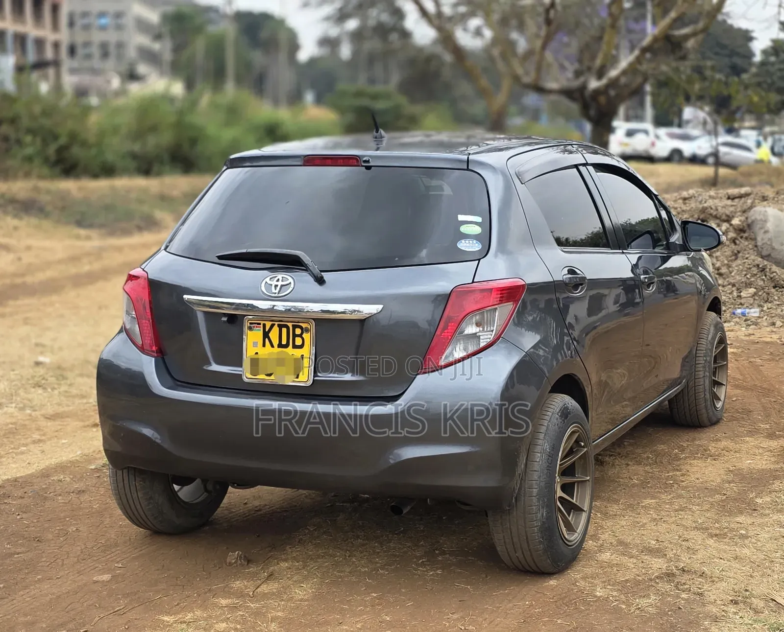 Toyota Vitz 2013 Gray