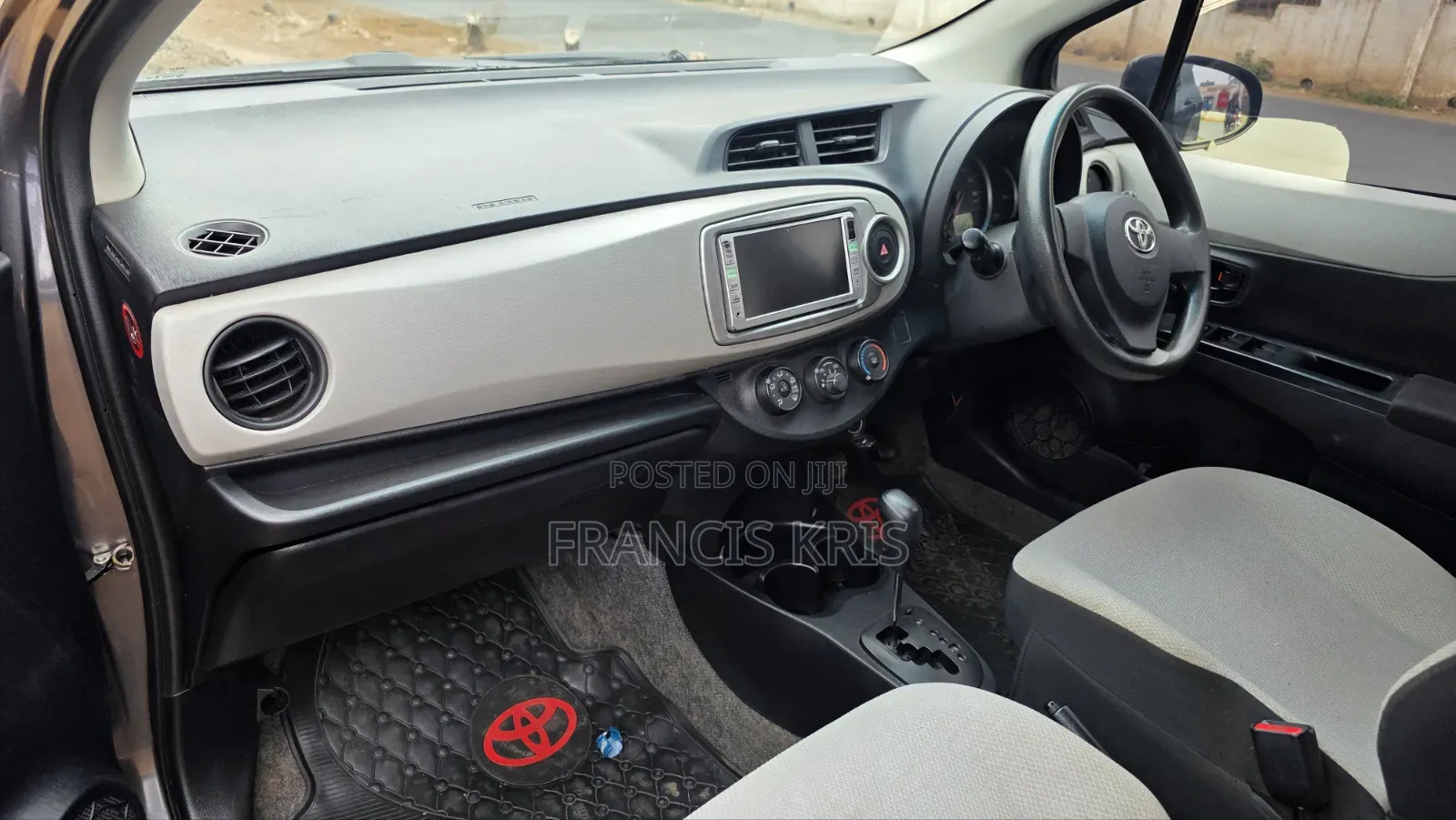 Toyota Vitz 2013 Gray