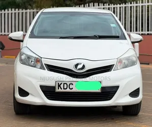 Toyota Vitz 2013 White