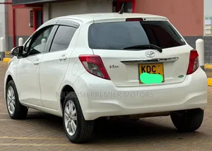 Toyota Vitz 2013 White