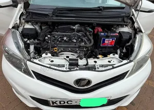 Toyota Vitz 2013 White