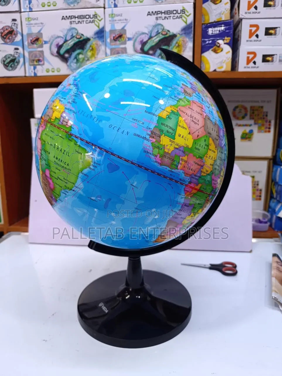 Rotating Globe Map