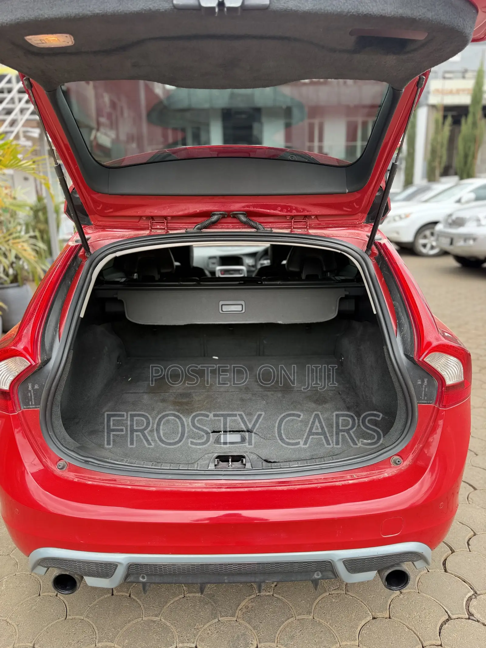 Volvo V60 2013 Red