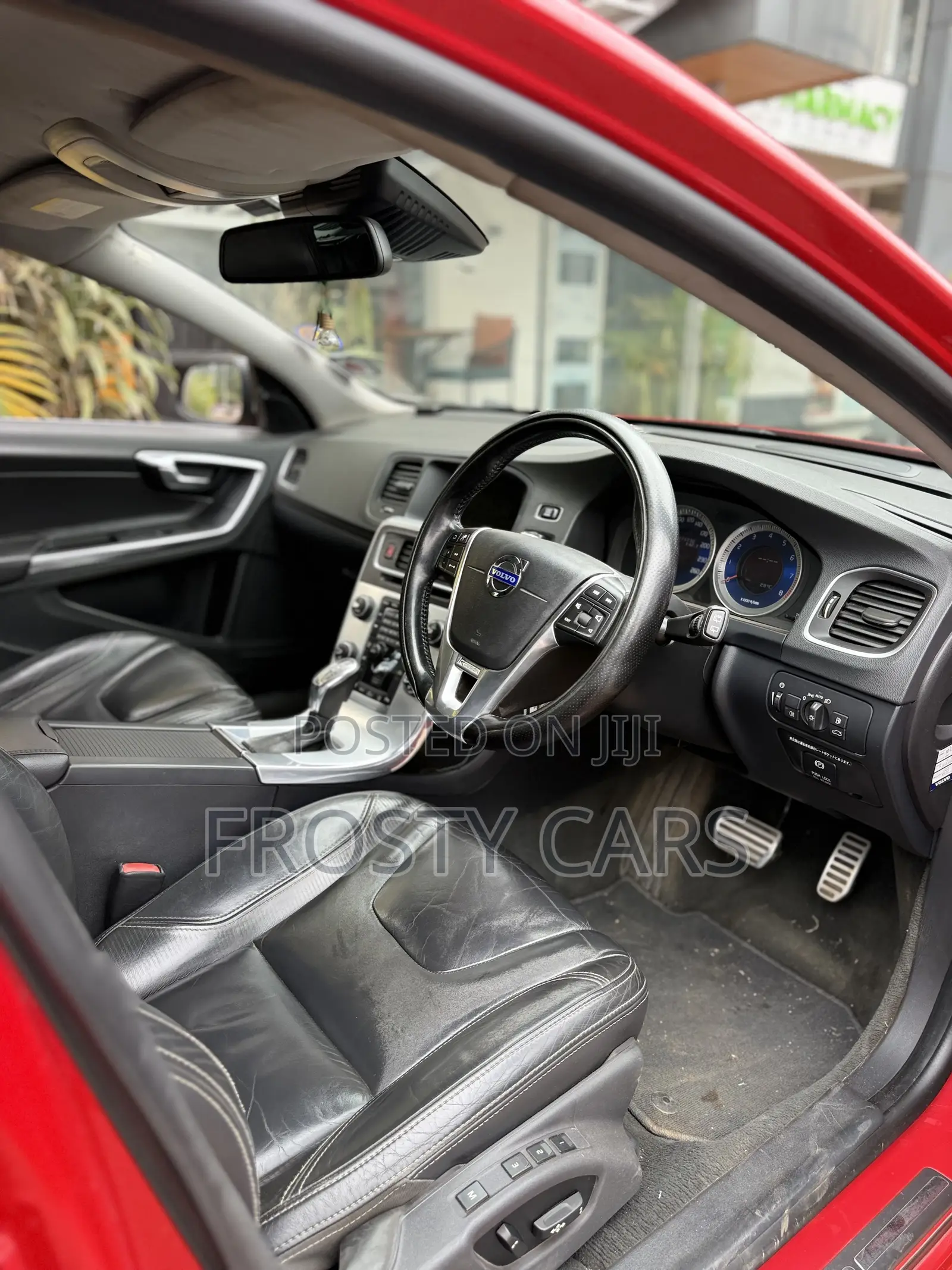 Volvo V60 2013 Red