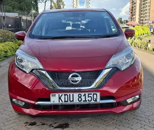 Nissan Note 1.2 Hybrid 2018 Red