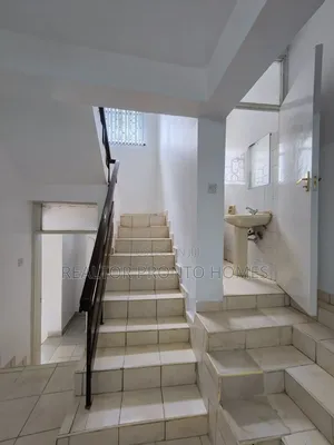 Commercial 12 Roomed House for Office Use