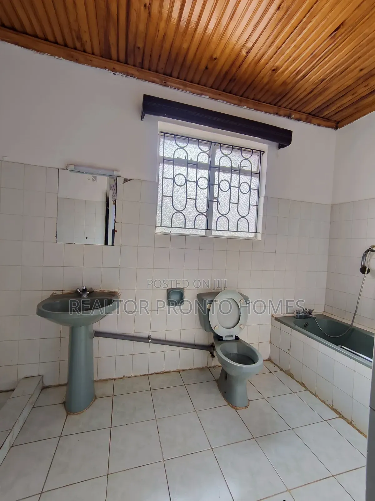 Commercial 12 Roomed House for Office Use
