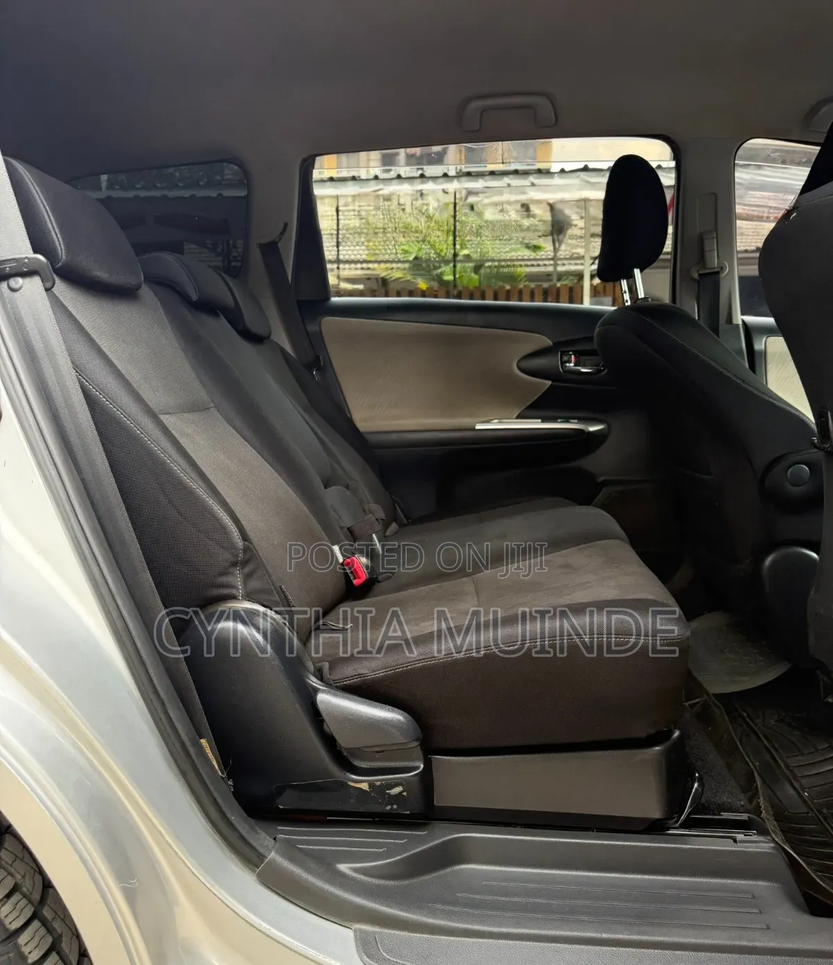 Toyota Wish 2012 Silver