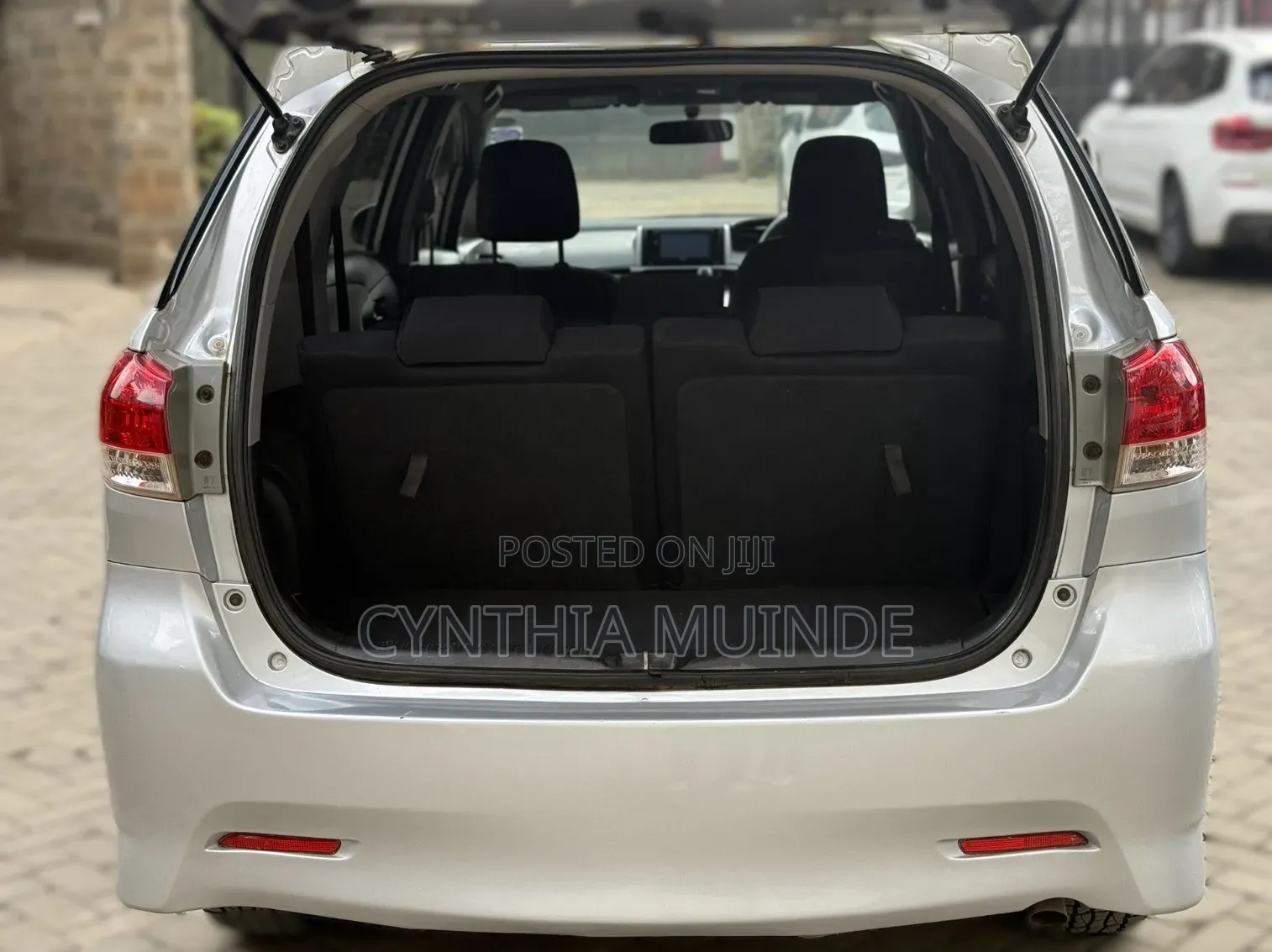 Toyota Wish 2012 Silver