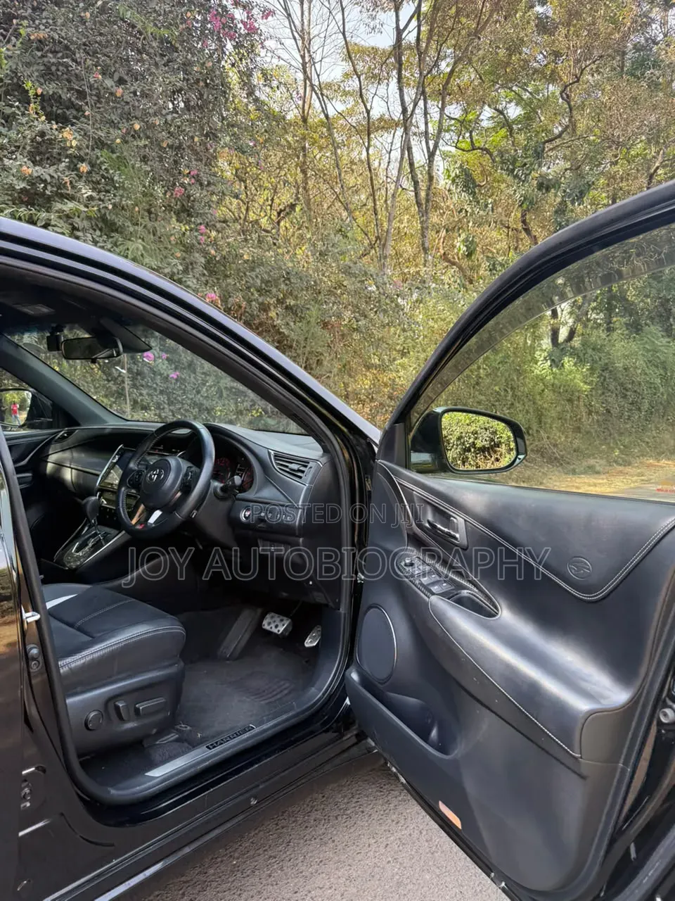 Toyota Harrier 2019 Black