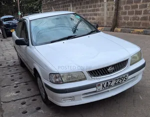 Nissan FB15 2002 White
