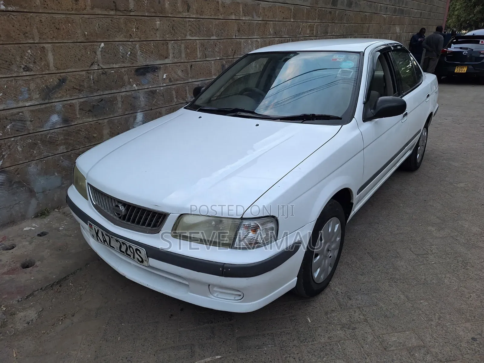 Nissan FB15 2002 White