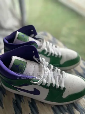 Original Nike/Jordan Sneakers Gently Used Size [10 US]