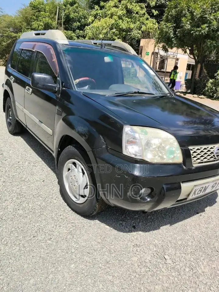 Nissan X-Trail 2006 Black