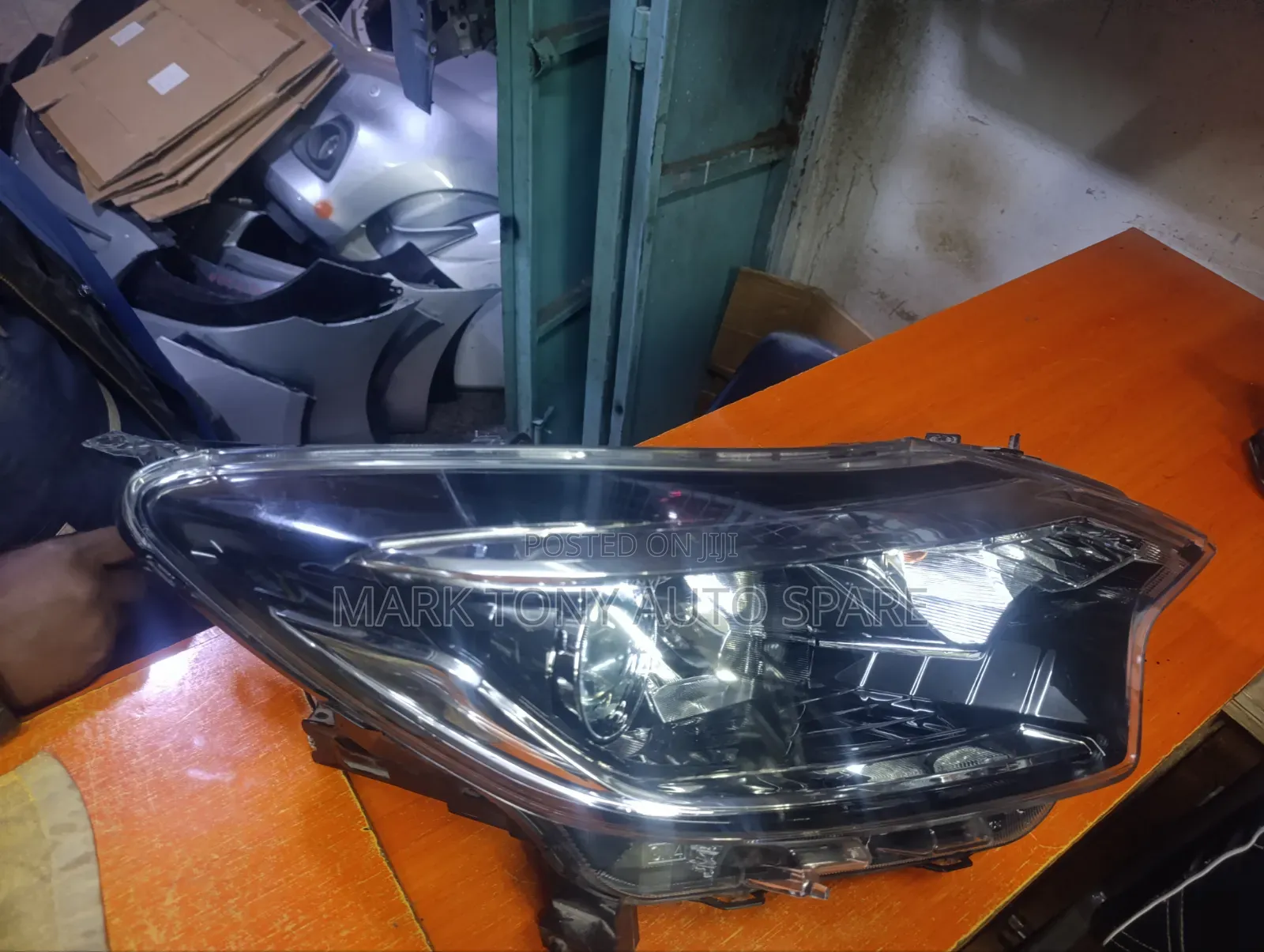 Note 2018 Zenon Headlight