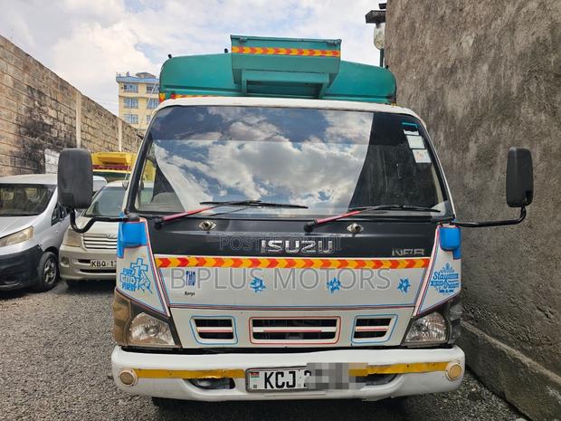 Isuzu NPR for Sale