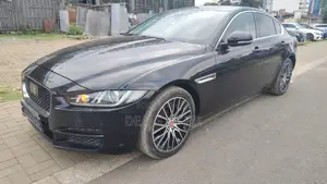 Jaguar XE S AWD 2018 Black