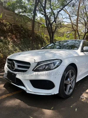 Mercedes-Benz C200 2017 White