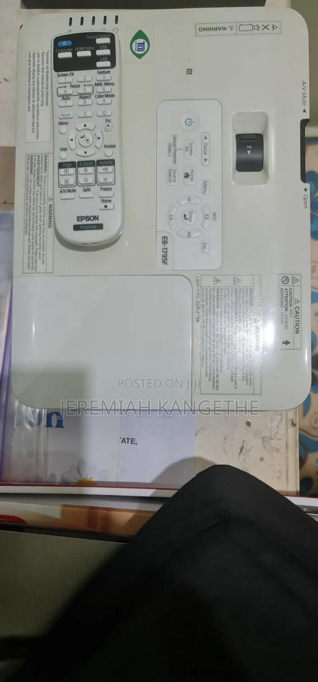 Epson LCD Projector EB-1795F - main view