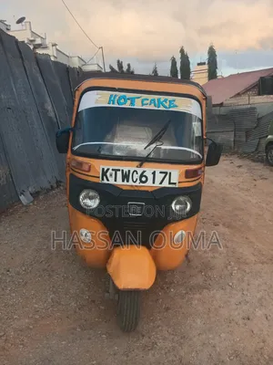 Bajaj Boxer 2021 Yellow
