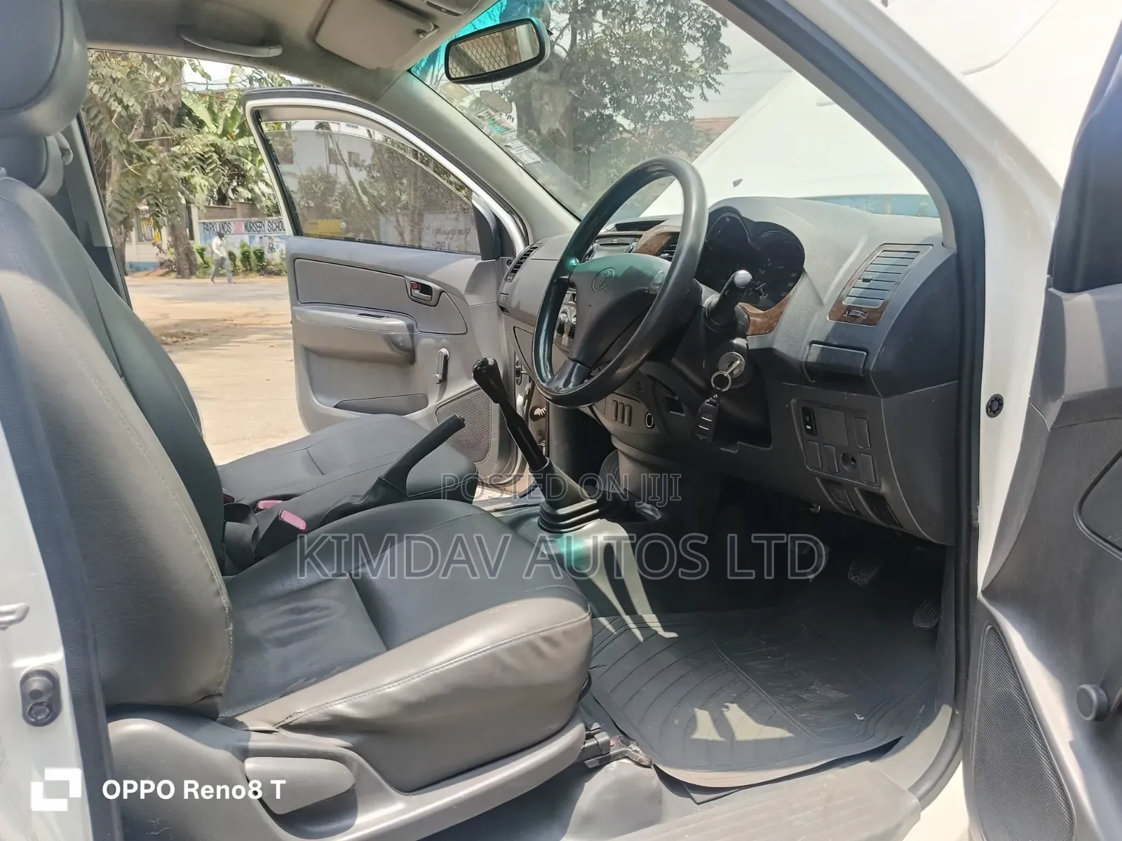 Toyota Hilux 2013 White