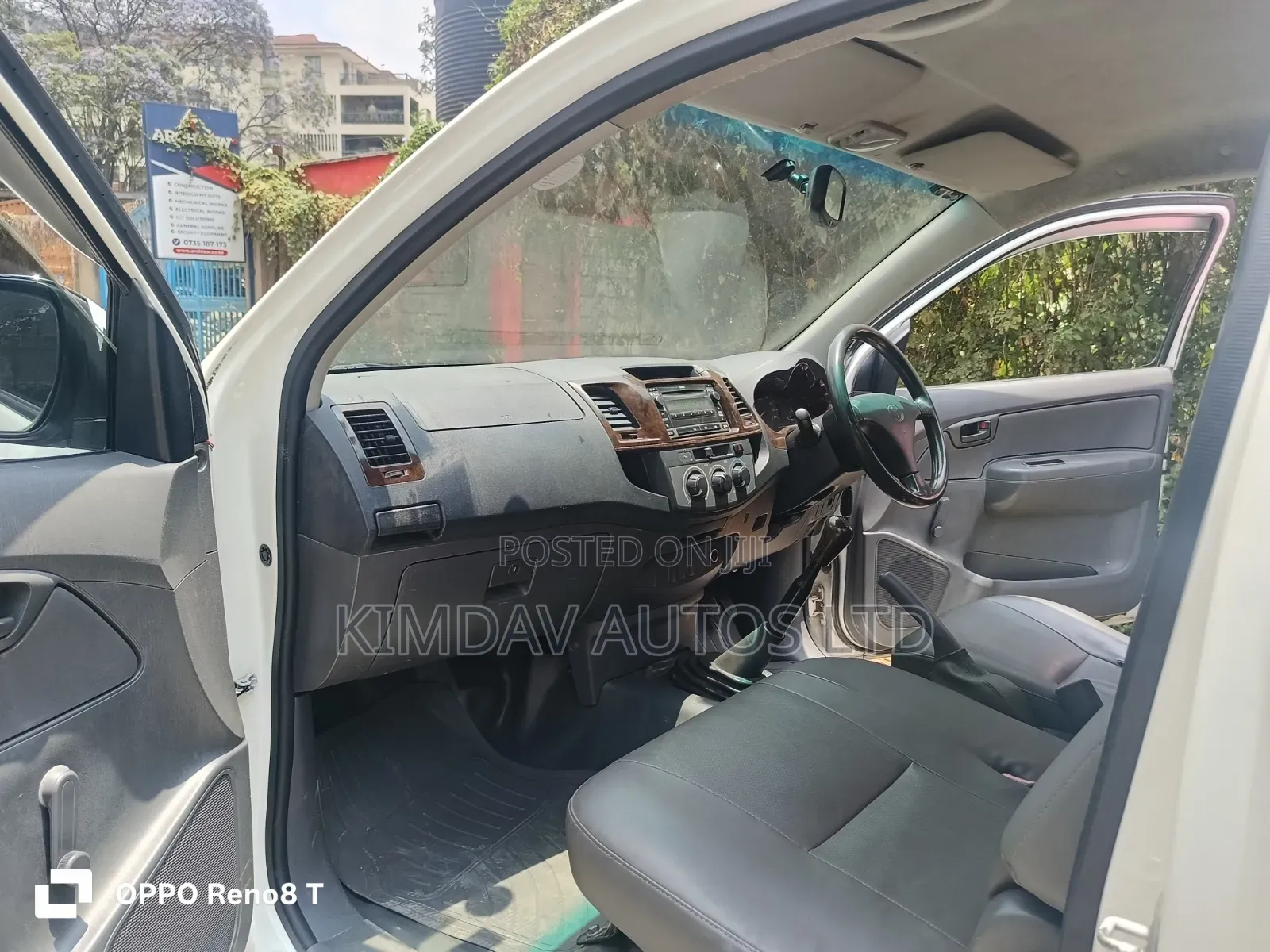 Toyota Hilux 2013 White