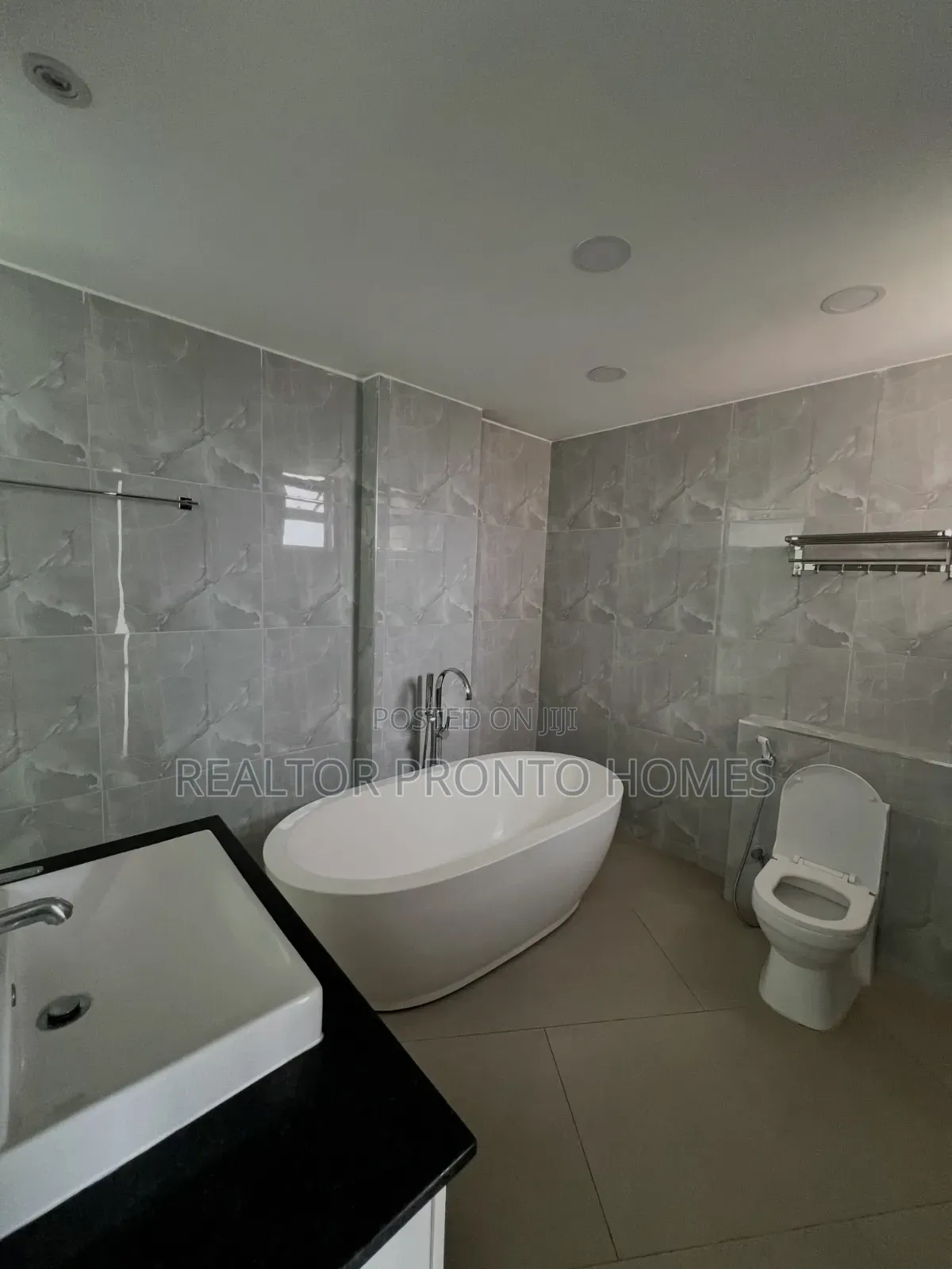 5bdrm Penthouse in Westlands, Spring Valley for rent