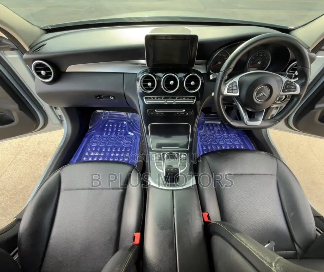 Mercedes-Benz C200 2015 Blue