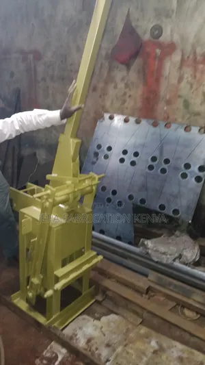 Makiga Interlocking Brick Machine (2in1)