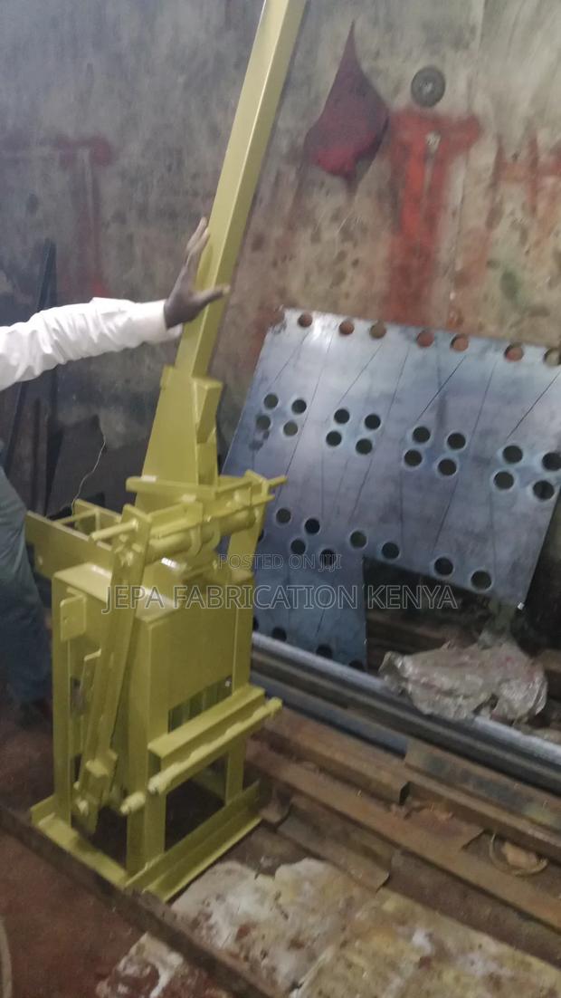 Makiga Interlocking Brick Machine (2in1) - thumbnail 3
