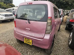 Suzuki Wagon R 2014 Pink
