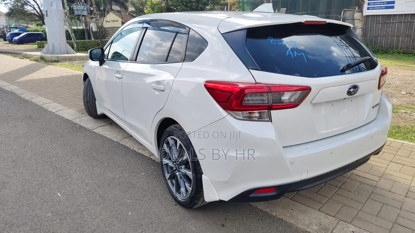 Subaru Impreza 2.0i Premium AWD Hatchback 2019 White