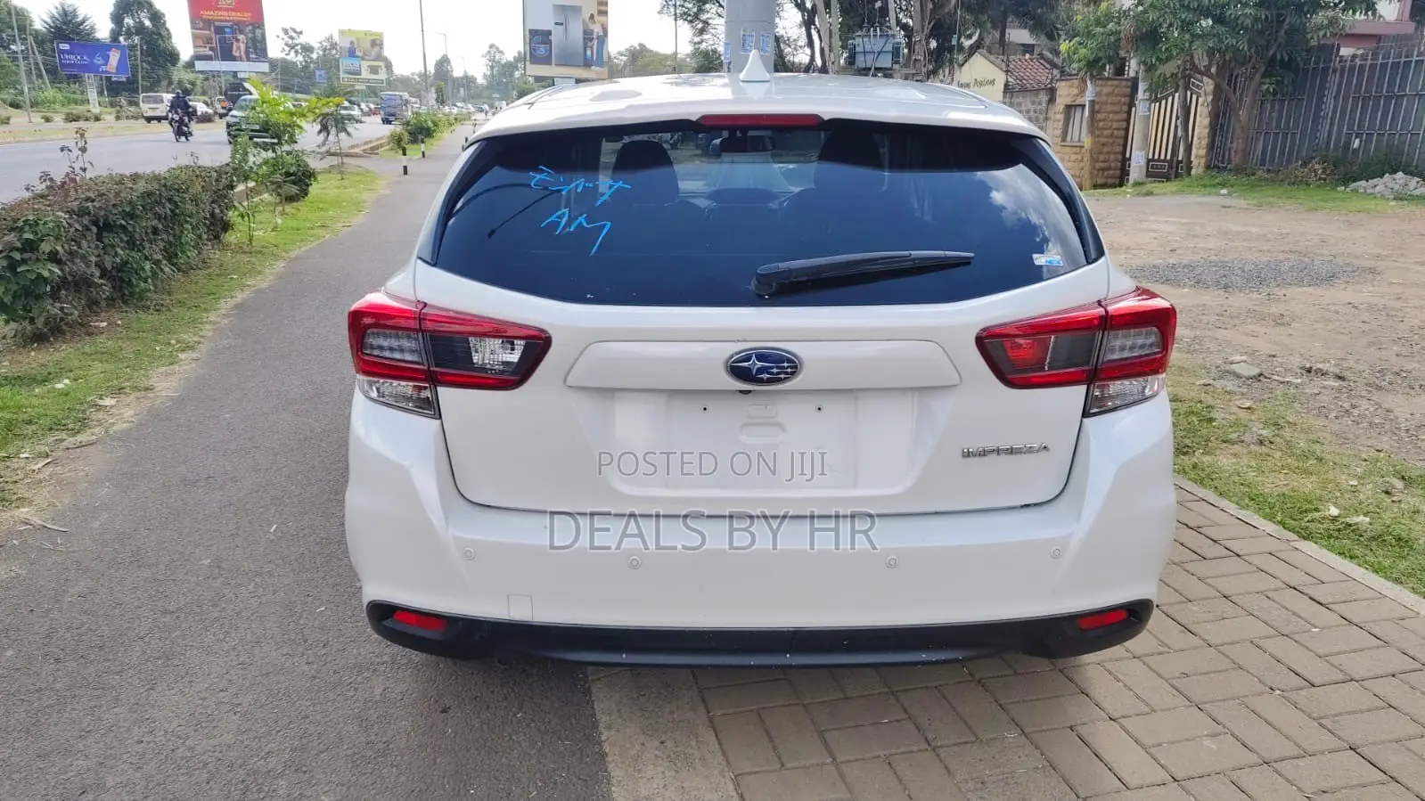 Subaru Impreza 2.0i Premium AWD Hatchback 2019 White
