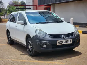 Nissan Advan 2015 White