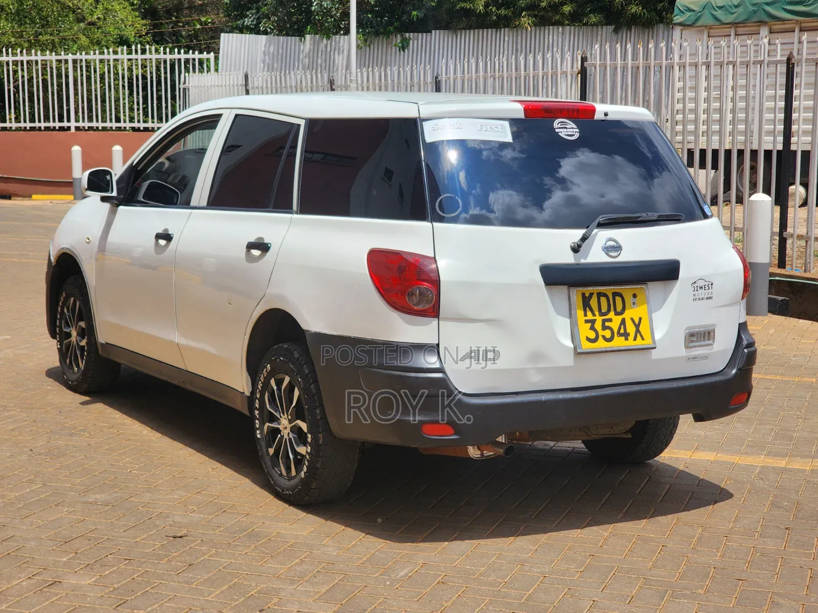 Nissan Advan 2015 White