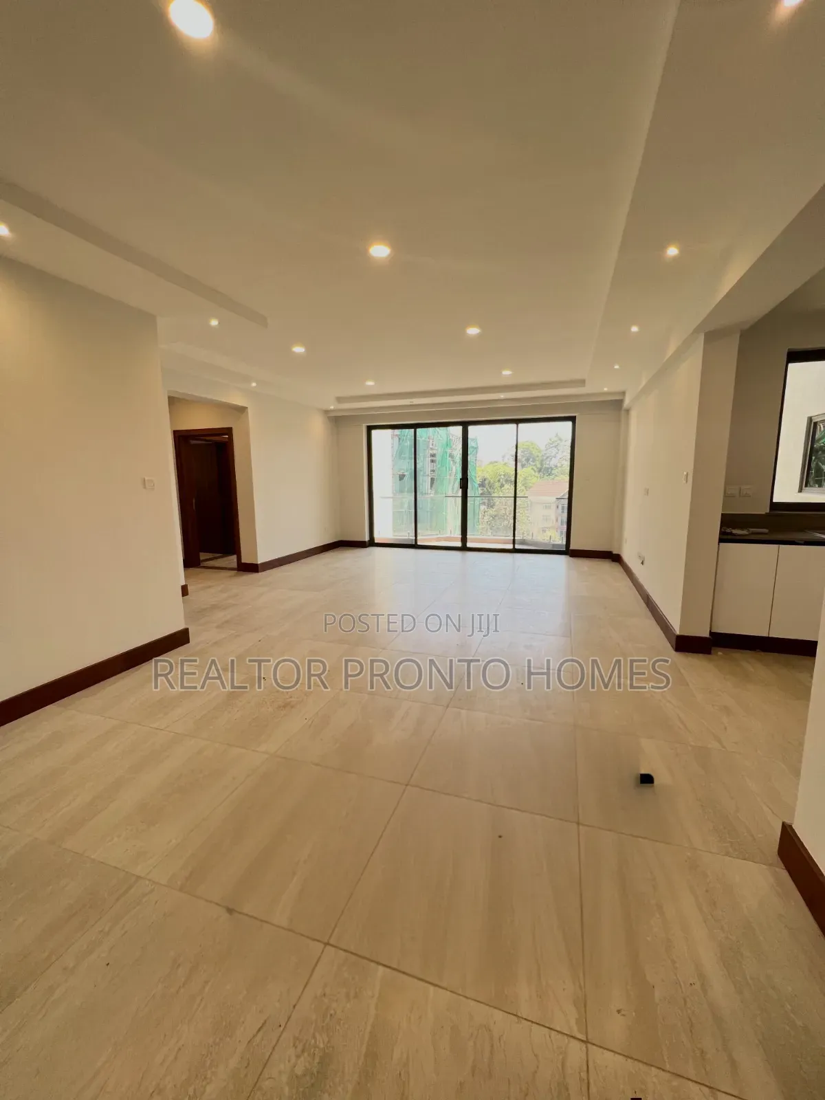 3bdrm Apartment in Westlands, Raphta Road Area for rent