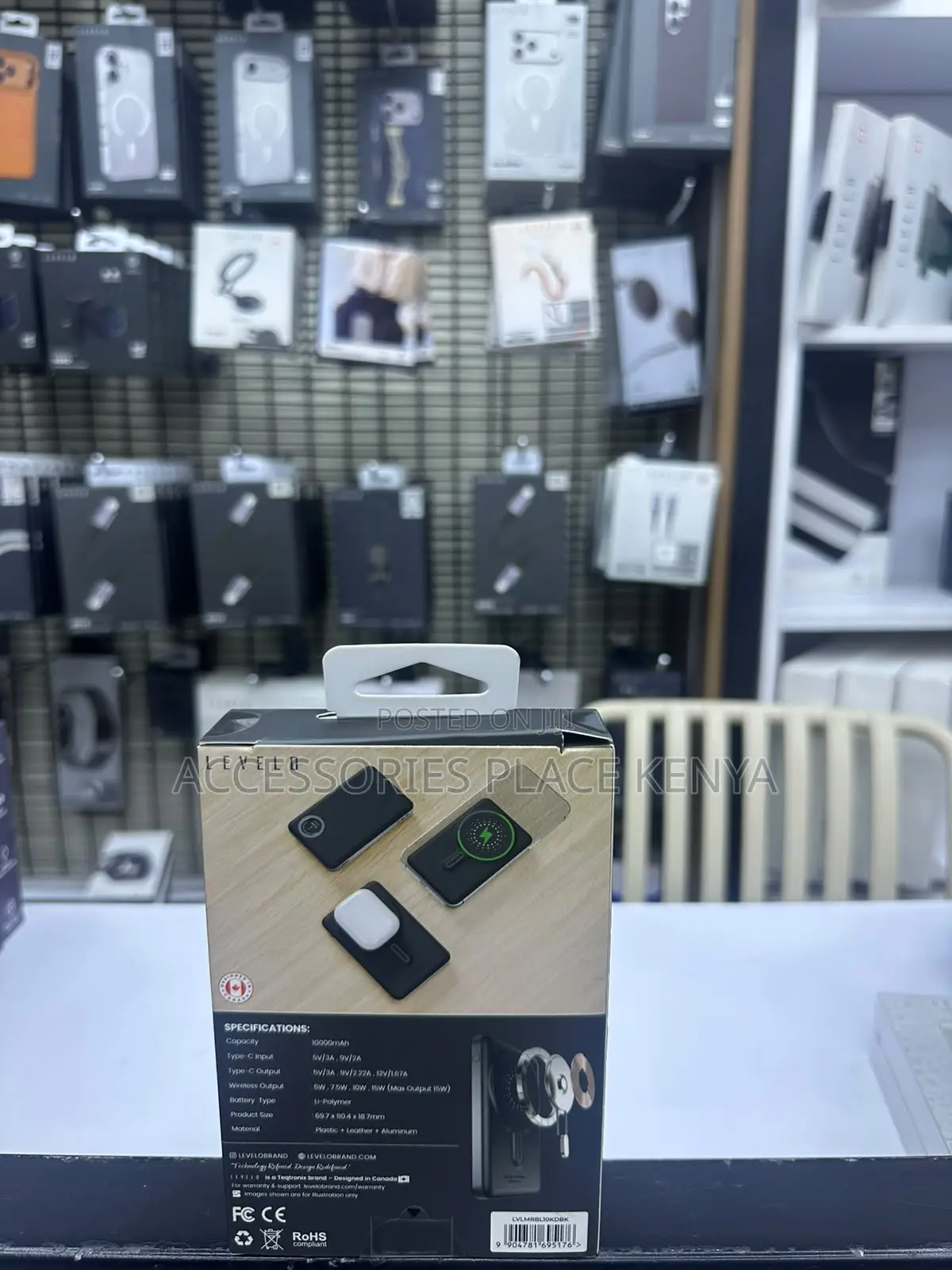 Levelo Marbella Leather MagSafe Power Bank 10000mAh - Dusk Black
