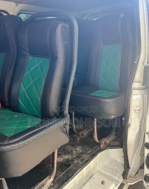 Toyota HiAce 2013 White