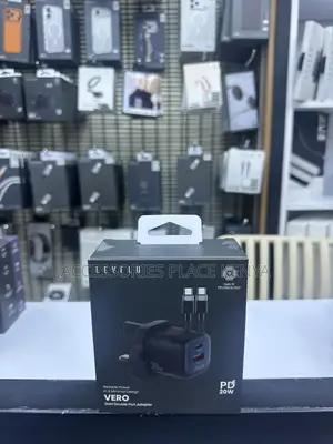 Levelo Vero 20W GaN UK Adapter With USB-A Type-C Ports C to C