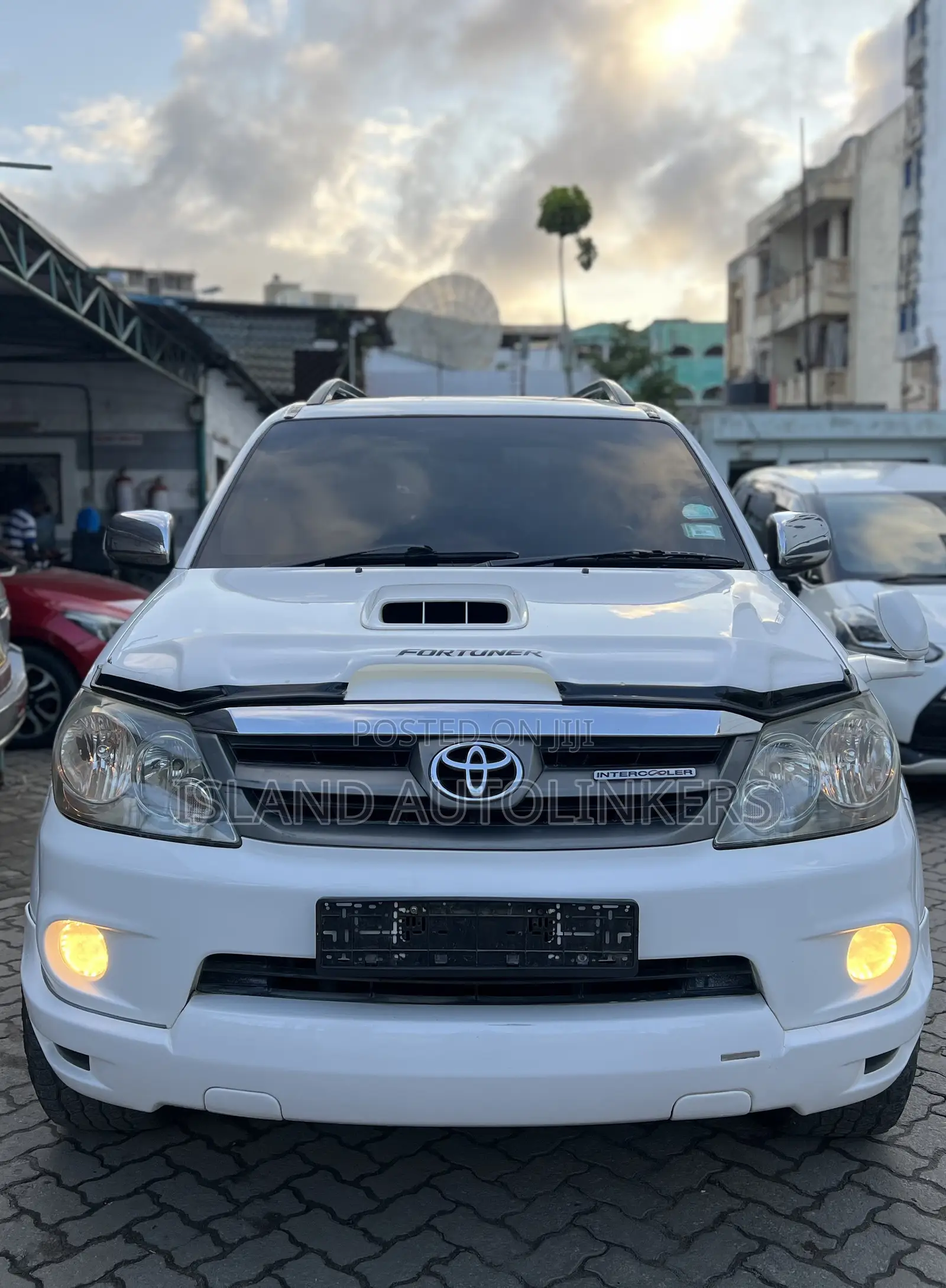 Toyota Fortuner 3.0 D AWD 2008 White