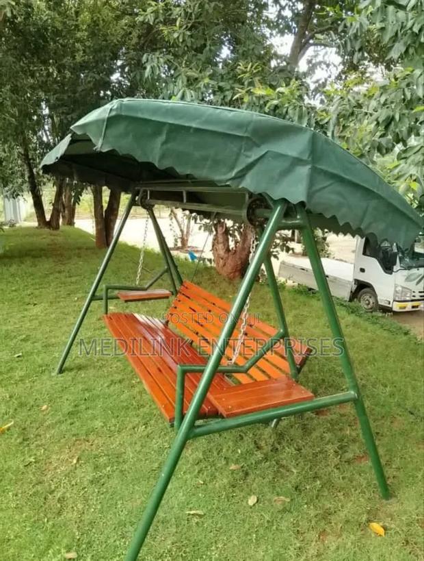 Customized 3 Seater Adult Wooden Metallic Garden Swing
