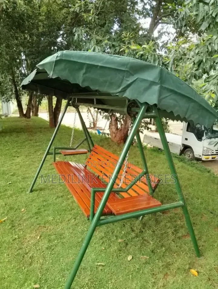Customized 3 Seater Adult Wooden Metallic Garden Swing