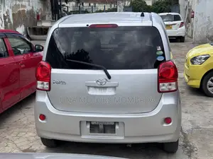 Toyota Porte 2019 Silver