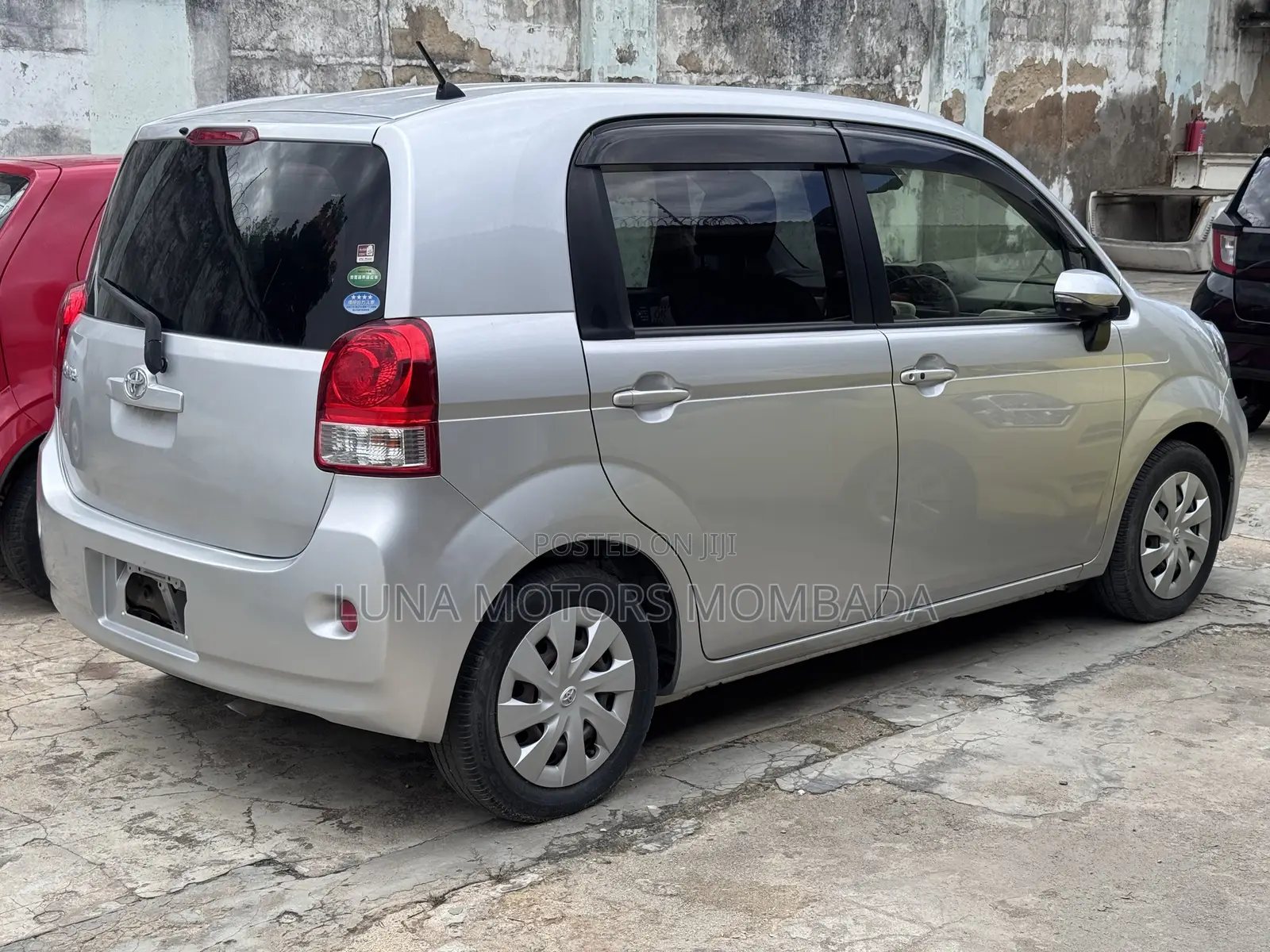 Toyota Porte 2019 Silver