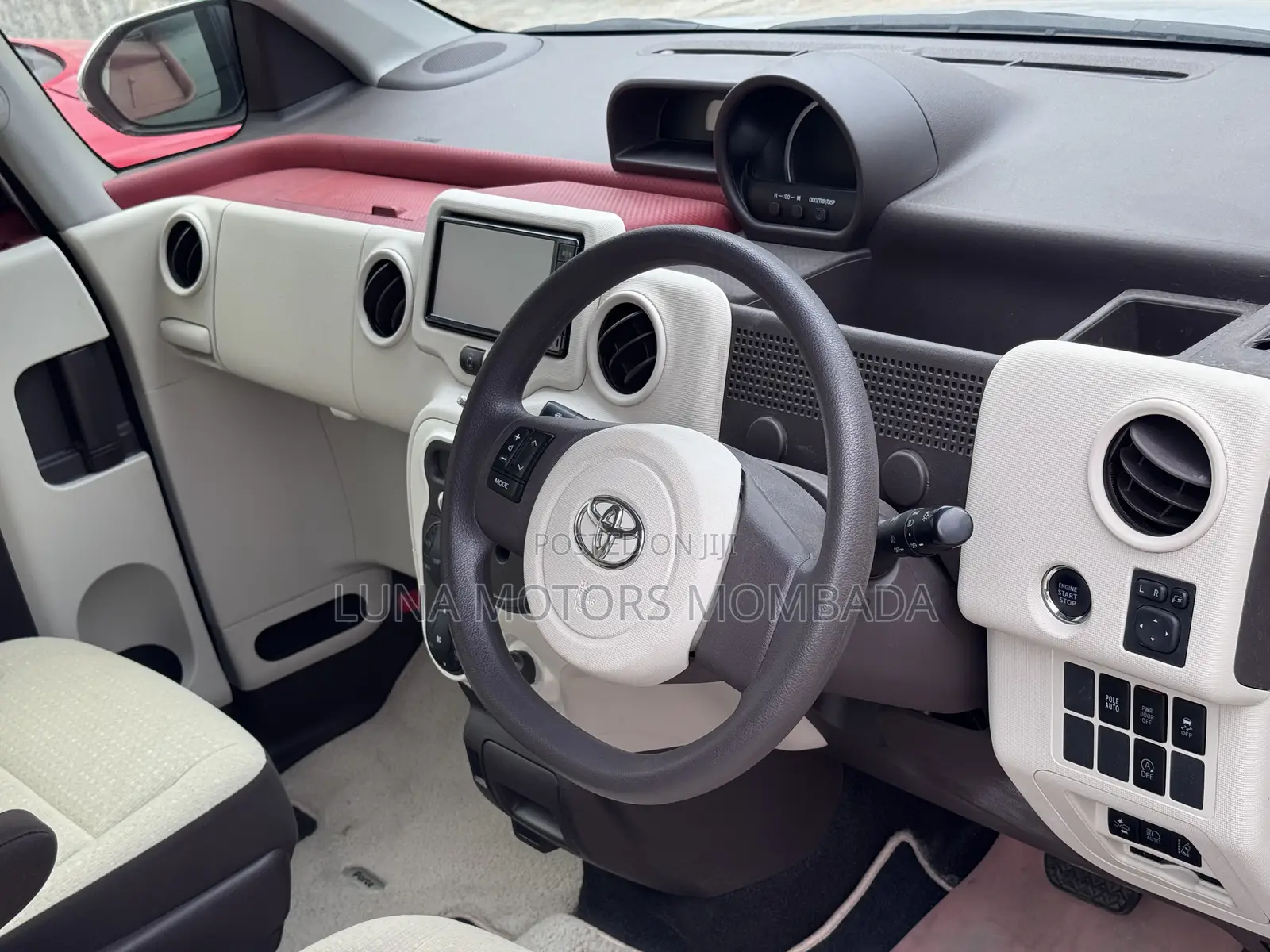 Toyota Porte 2019 Silver
