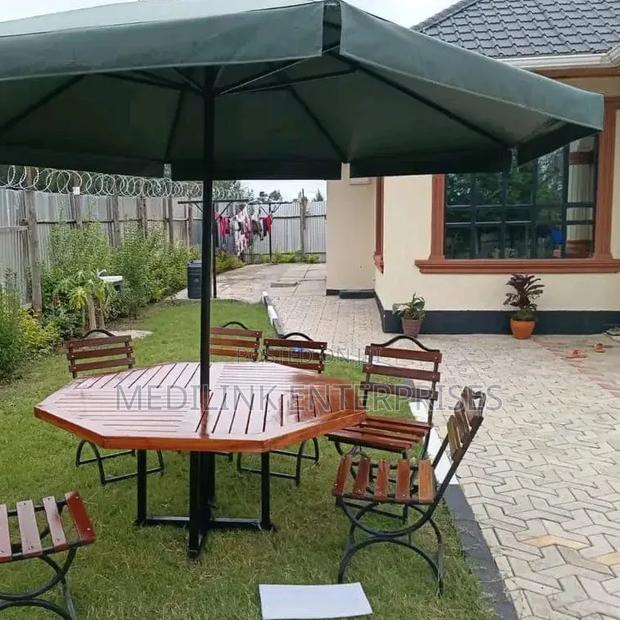 Wooden Metallic Edmond 6 Seater Garden Outdoor Umbrella Shades