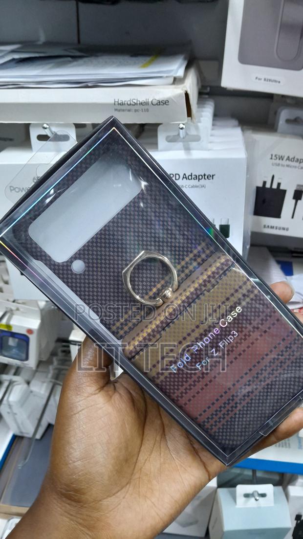 Carbon Fiber Case for Samsung Galaxy Z Flip 3 - thumbnail 2