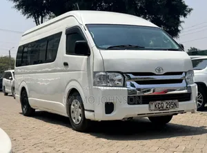 Toyota HiAce 2013 White