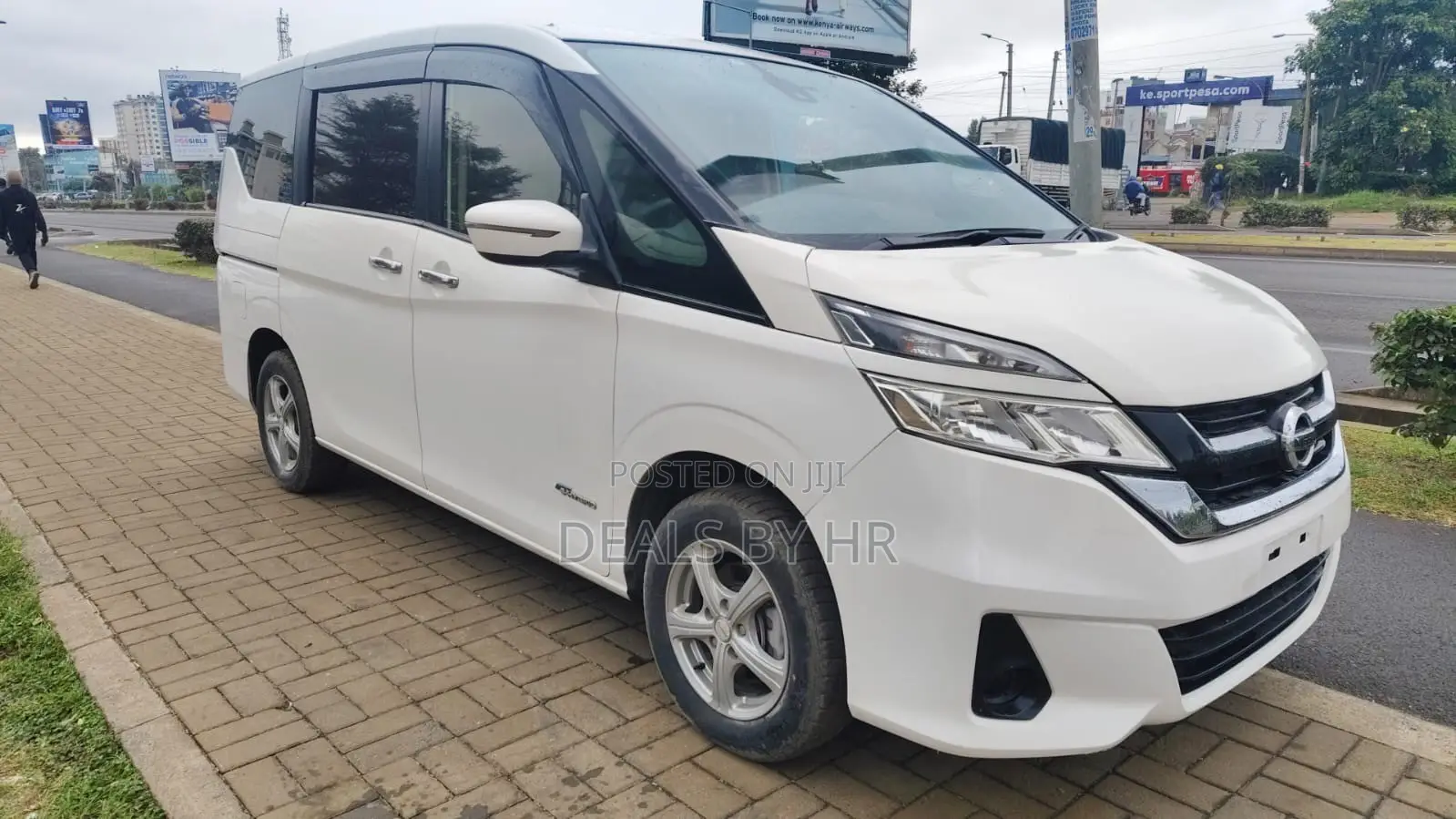 Nissan Serena 2018 White