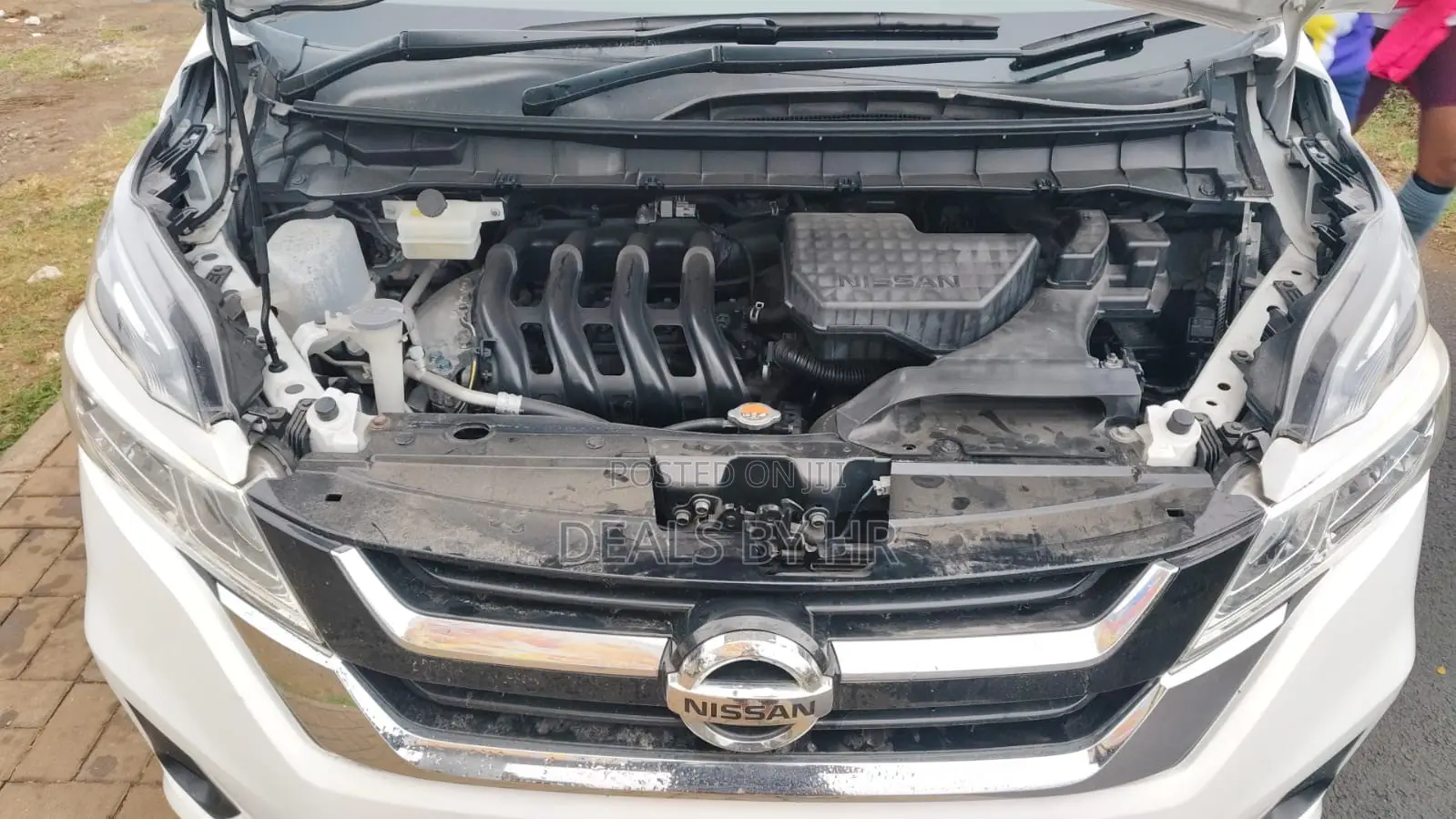 Nissan Serena 2018 White
